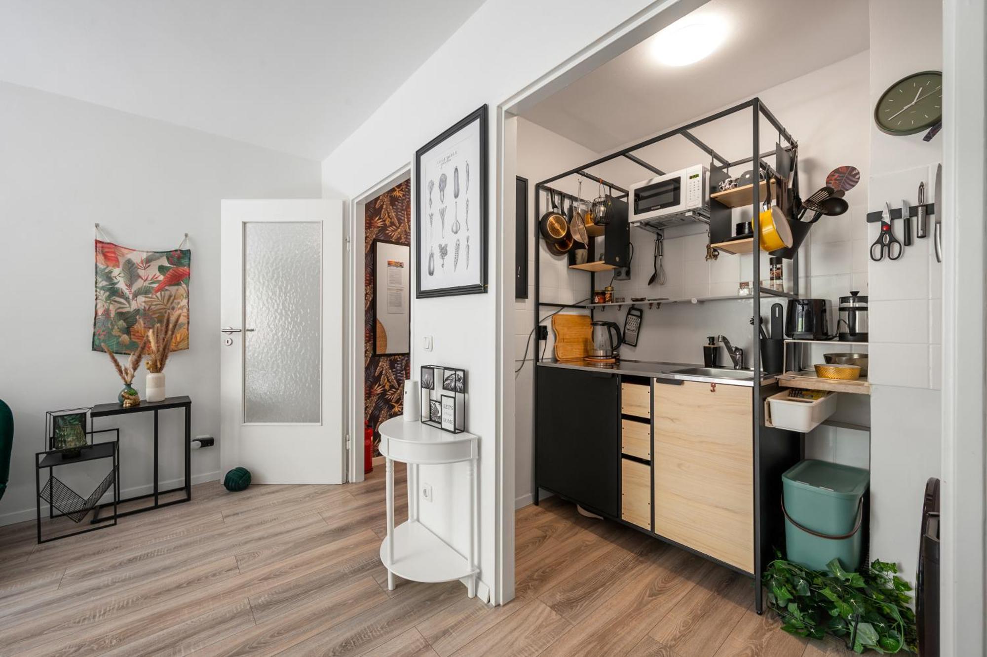 Urban Jungle Studio Apartment Оффенбах Экстерьер фото